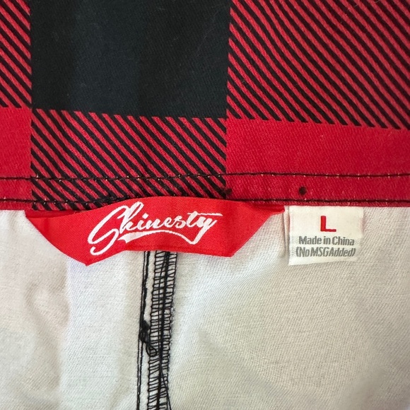 Shinesty Plaid Overalls in Black & Red - Picture 4 of 7